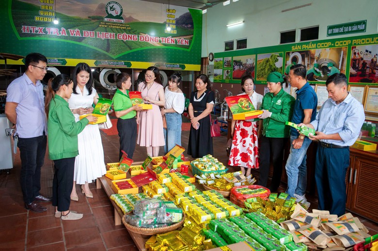 Chuyến tàu di sản và hành trình khám phá xứ Trà- Ảnh 9.