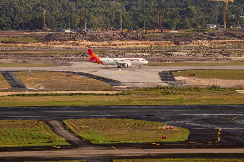8 tháng hoàn thành đường băng chuẩn ICAO, Phú Quốc lập kỷ lục tốc độ hạ tầng hàng không - Ảnh 1.