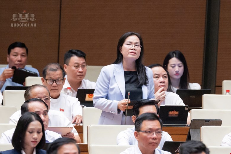 Luật Đất đai (sửa đổi): Đề nghị cụ thể hóa tiêu chí "nơi ở mới bằng hoặc tốt hơn nơi ở cũ" - Ảnh 1.