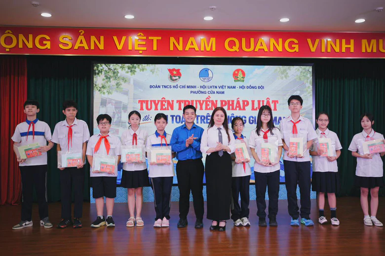 Hà Nội: Trường học tăng cường giáo dục, thực hành kỹ năng an toàn cho học sinh- Ảnh 16.