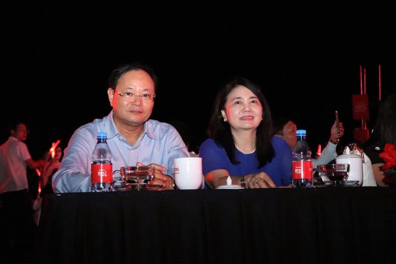 Lai Châu: Hàng nghìn khán giả hòa mình trong đêm đại nhạc hội Viettel Y-Fest 2026 - Ảnh 5.