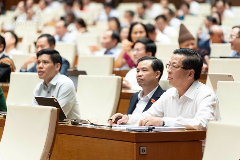 Bộ trưởng Nội vụ: Đang nghiên cứu điều chỉnh phụ cấp đối với viên chức cấp xã- Ảnh 2.