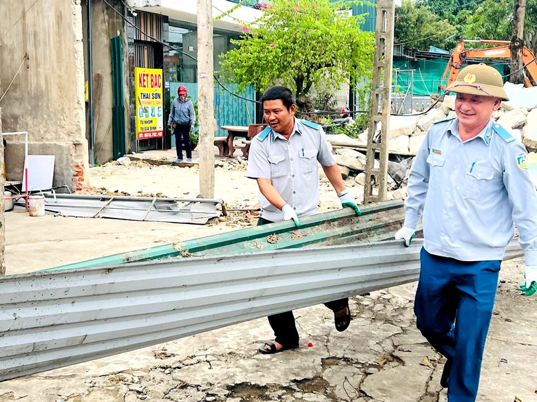 Hà Tĩnh: Thiết lập trật tự đô thị, không để tình trạng "bắt cóc bỏ dĩa”- Ảnh 2.