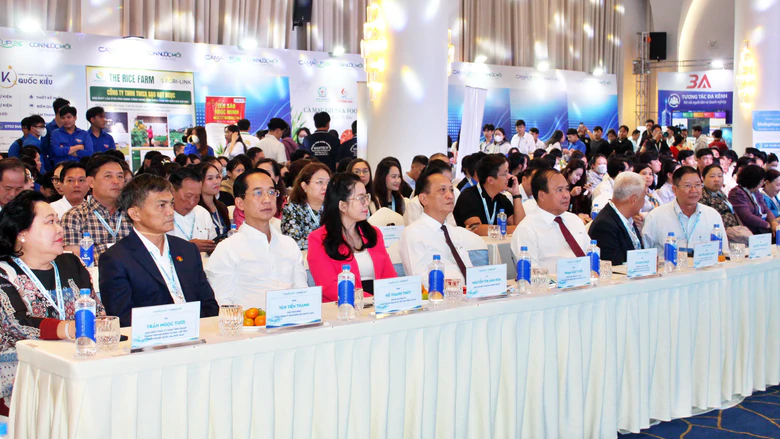 Cà Mau khai mạc CamaUP'26: Khơi dậy "con nước mới" từ đổi mới sáng tạo và công nghệ - Ảnh 2.