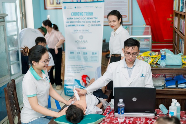 Đà Nẵng: Khám sàng lọc tim cho gần 7.800 trẻ, phát hiện 39 trường hợp bất thường- Ảnh 1.