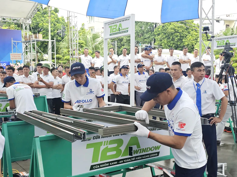 Đa dạng sản phẩm tại hội thi tay nghề ngành cửa- Ảnh 4.