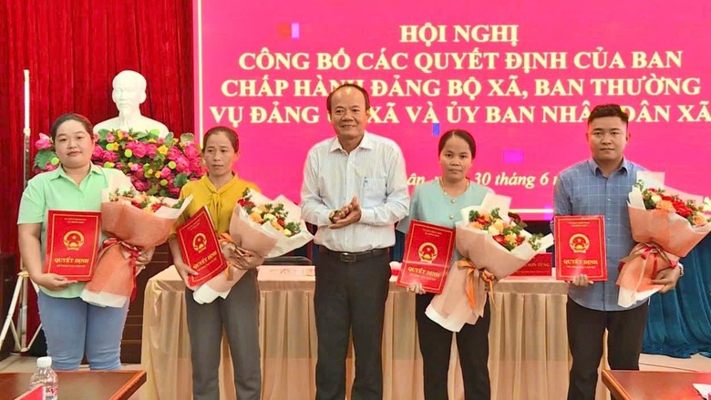 Cà Mau: Tháo gỡ vướng mắc, vận hành hiệu quả chính quyền hai cấp - Ảnh 2.