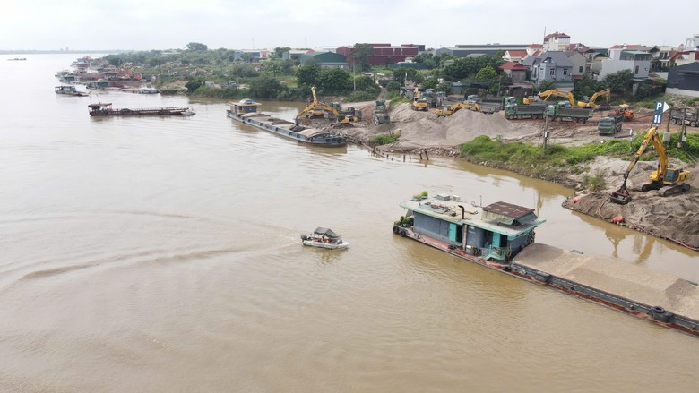 Độc đáo mô hình "Dân vận khéo": CSGT lên phà hướng dẫn kỹ năng an toàn giao thông- Ảnh 5.