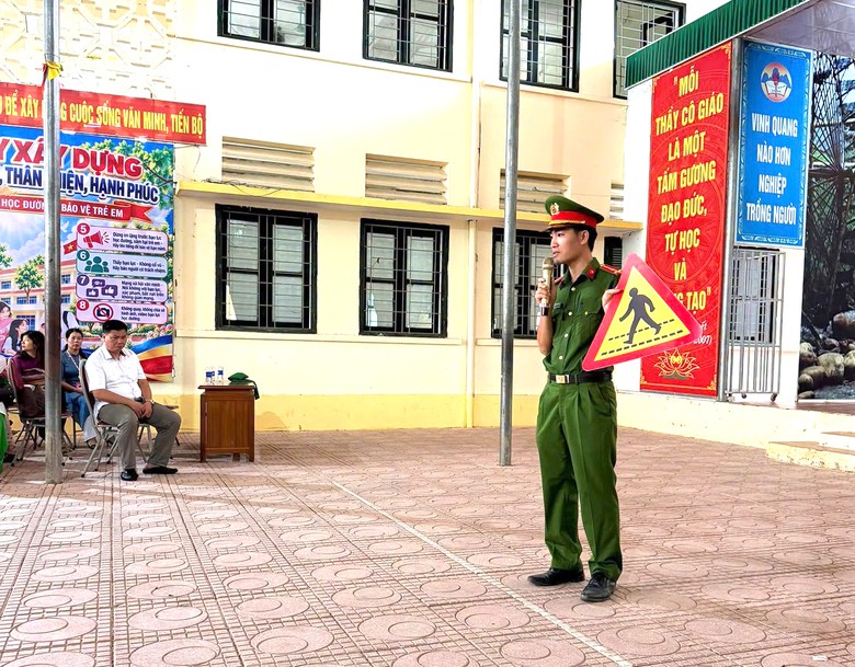 Thanh Hoá: Trang bị lái xe an toàn cho gần 1.000 học sinh xã miền núi- Ảnh 2.