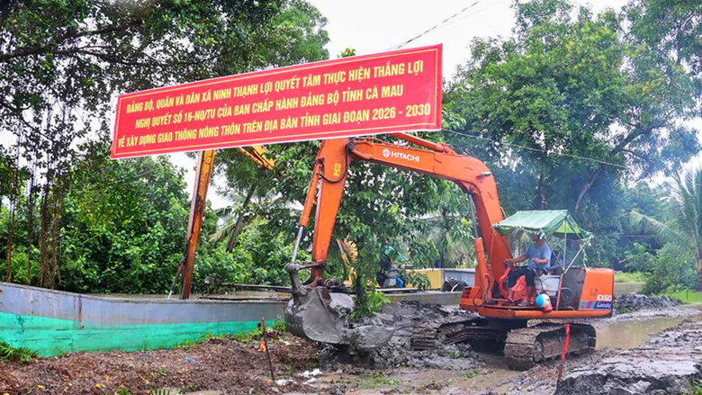 Cà Mau: Huy động xã hội hóa 1.421 tỷ đồng xây cầu, đường giao thông nông thôn- Ảnh 2.