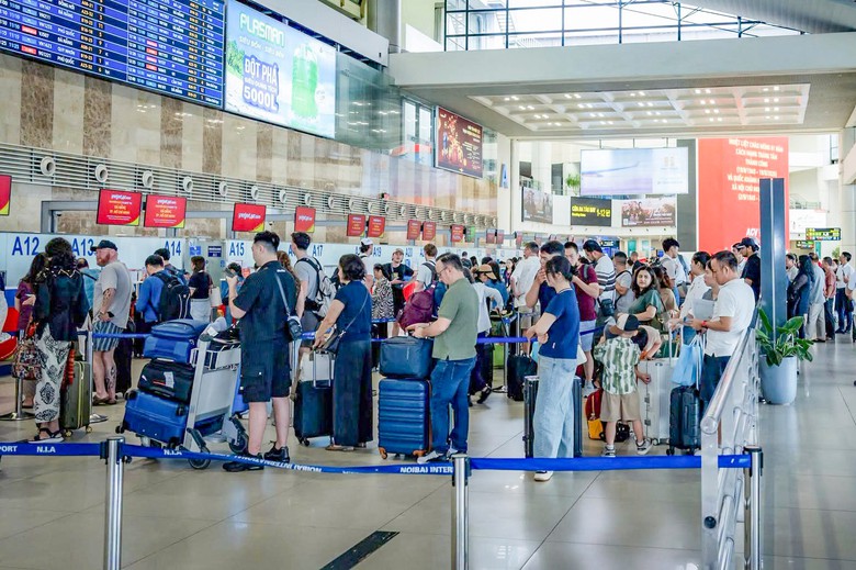 Hàng không tăng trưởng giữa biến động nhiên liệu, đẩy mạnh kết nối và chuyển đổi số - Ảnh 1.