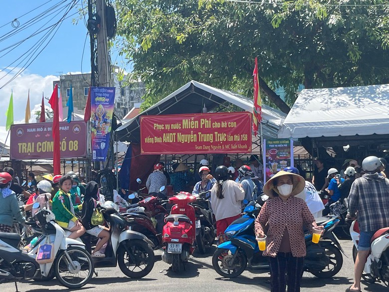 Ngàn người dự lễ giỗ Anh hùng Nguyễn Trung Trực ở An Giang- Ảnh 5.