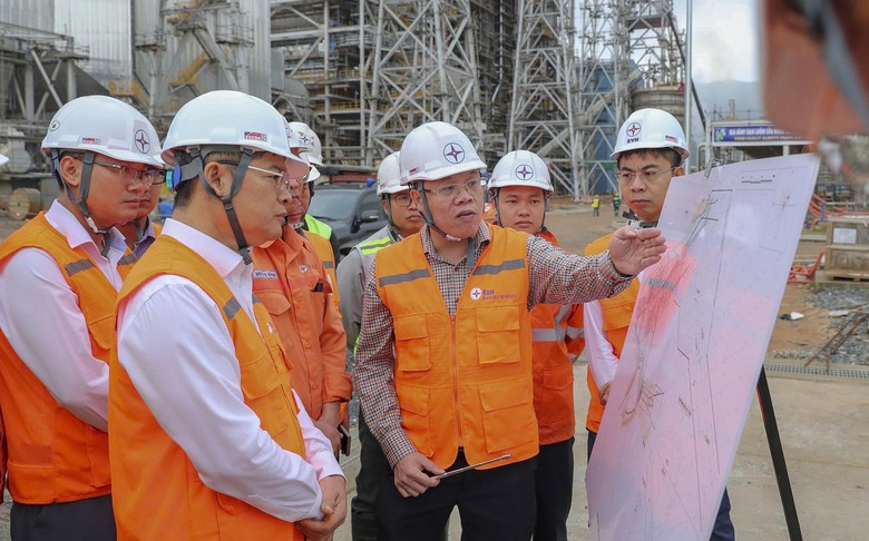 Nhu cầu điện dự báo tăng 11,3% trong quý IV, EVN chuẩn bị nhiều phương án- Ảnh 1.