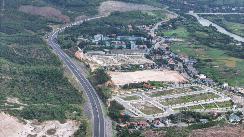 Quảng Ninh: Hành trình hơn 60 năm từ vùng than đến thành phố xanh, hiện đại- Ảnh 10.