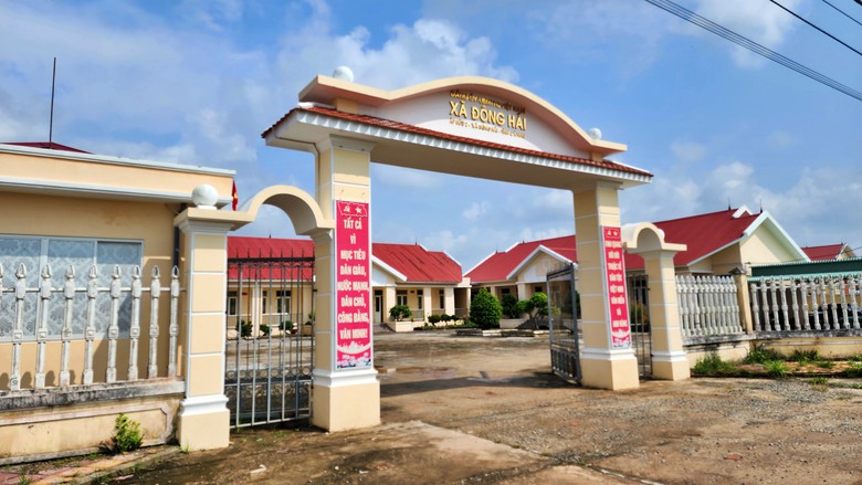 Cà Mau chuyển đổi, cải tạo hai điểm trường không sử dụng làm trụ sở xã Đông Hải- Ảnh 1.