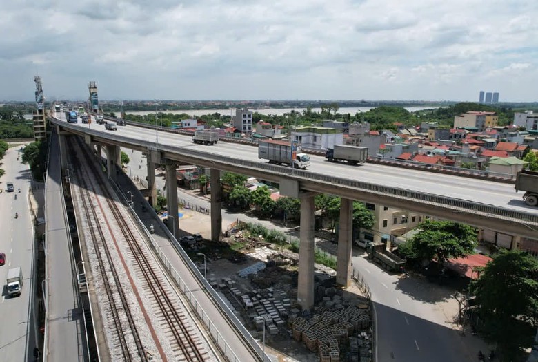 Hà Nội điều chỉnh giao thông qua cầu Thăng Long từ ngày 9/10 - Ảnh 1.