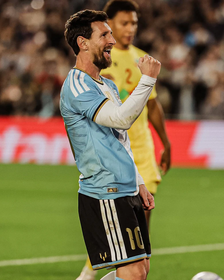 Lionel Messi tỏa sáng trong trận đấu chia tay tuyển Argentina- Ảnh 2.
