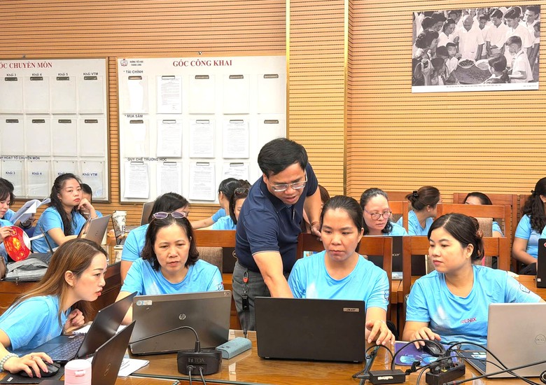 Học sinh được cấp học bạ số gắn với hồ sơ học tập suốt đời - Ảnh 1.