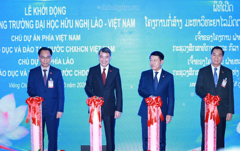 Hai Thủ tướng dự lễ khởi động xây dựng Trường Đại học Hữu nghị Lào - Việt Nam- Ảnh 1.