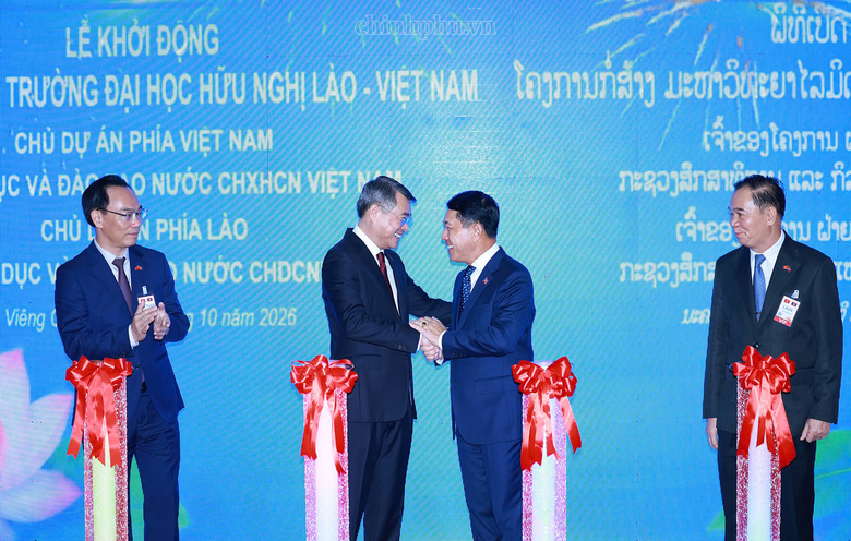 Hai Thủ tướng dự lễ khởi động xây dựng Trường Đại học Hữu nghị Lào - Việt Nam- Ảnh 2.