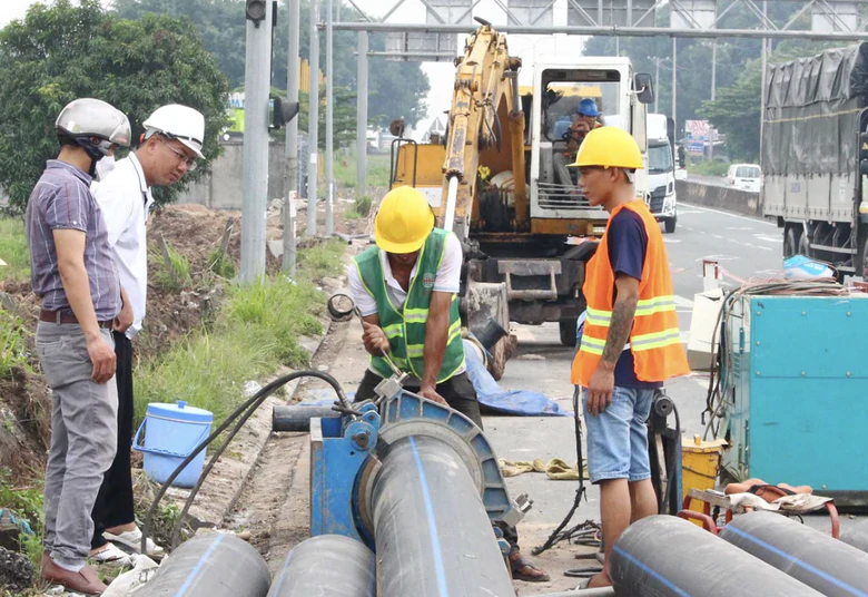 Đồng Nai đặt mục tiêu 85% hộ dân nông thôn dùng nước đạt chuẩn vào năm 2030- Ảnh 2.