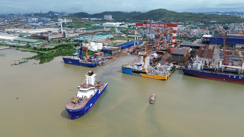 Những con tàu mang dấu ấn Việt Nam tại Công ty Đóng tàu Hạ Long- Ảnh 10.