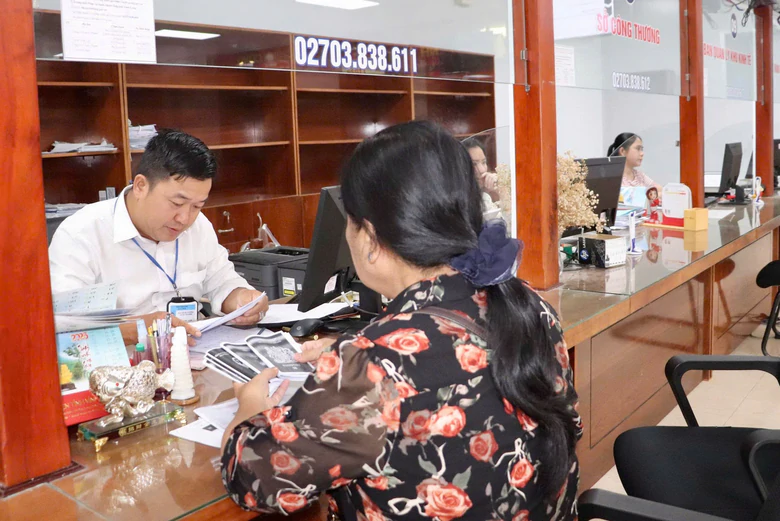 Vĩnh Long: Đột phá cải cách hành chính, chuyển từ "quản lý" sang "chủ động phục vụ"- Ảnh 4.