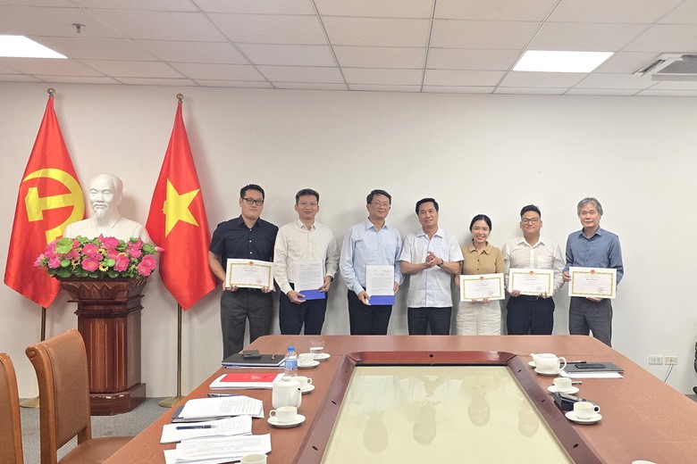 Thứ trưởng Nguyễn Tường Văn chủ trì giao ban quý III/2026 của Cục Phát triển đô thị - Ảnh 3.
