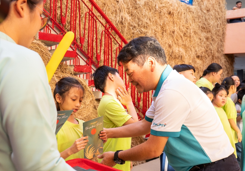 Khai mạc Lễ hội Tết Việt B&iacute;nh Ngọ 2026 ở TP.HCM: "Đẹp xưa trong rạng rỡ h&ocirc;m nay"- Ảnh 6.