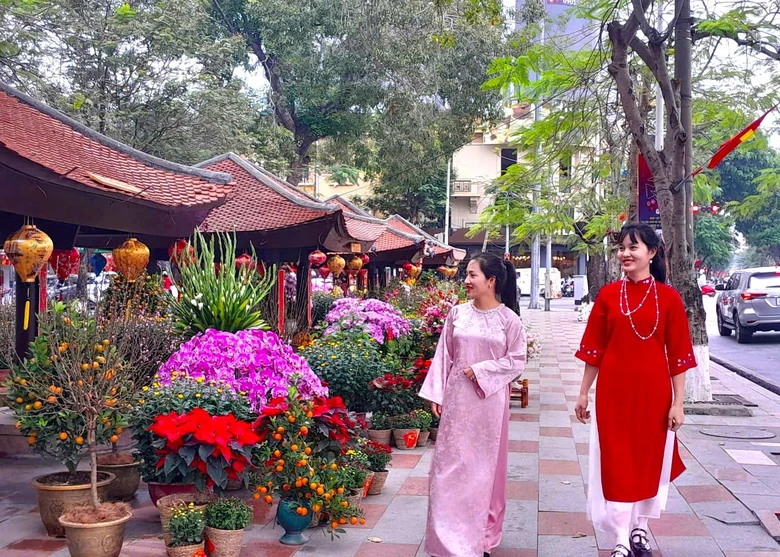 Qu&aacute;n hoa Hải Ph&ograve;ng: Rạng rỡ sắc xu&acirc;n xưa giữa l&ograve;ng đ&ocirc; thị hiện đại- Ảnh 2.