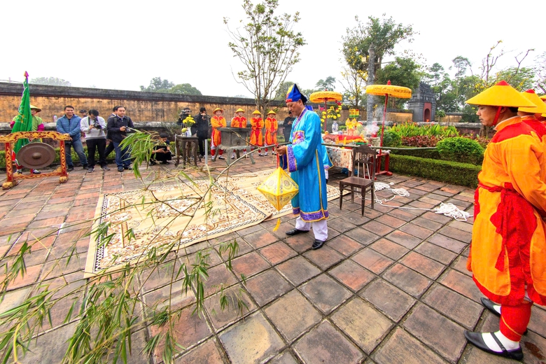 Hoàng cung Huế tái hiện nghi lễ dựng nêu đón tết Nguyên đán Bính Ngọ 2026- Ảnh 4. Hoàng cung Huế tái hiện nghi lễ dựng nêu đón tết Nguyên đán Bính Ngọ 2026- Ảnh 4.