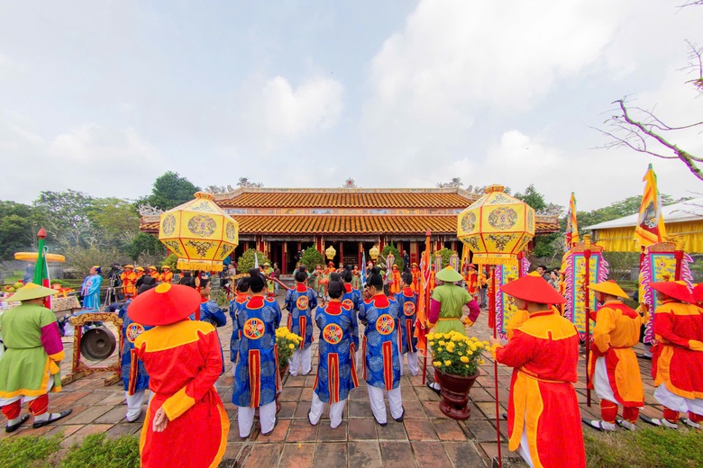 Hoàng cung Huế tái hiện nghi lễ dựng nêu đón tết Nguyên đán Bính Ngọ 2026- Ảnh 7. Hoàng cung Huế tái hiện nghi lễ dựng nêu đón tết Nguyên đán Bính Ngọ 2026- Ảnh 7.