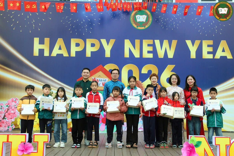 Hội chợ Xu&acirc;n gắn kết: Tết cổ truyền v&agrave; những trải nghiệm học đường- Ảnh 10.