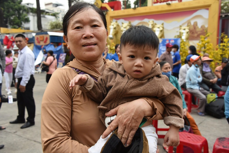 TP.HCM: 4.230 tấm v&eacute; &ldquo;Mang Tết về nh&agrave;&rdquo; đưa người lao động xa qu&ecirc; về sum họp- Ảnh 3.