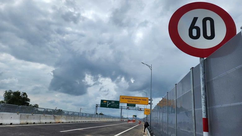 Khai th&aacute;c cao tốc Quảng Ng&atilde;i - Ho&agrave;i Nhơn từ ng&agrave;y 12/2, phương tiện di chuyển thế n&agrave;o?- Ảnh 2.