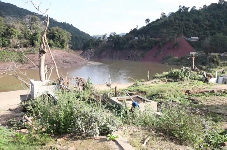 Gỡ "n&uacute;t thắt" về ch&iacute;nh s&aacute;ch an cư cho người d&acirc;n v&ugrave;ng thi&ecirc;n tai ở miền T&acirc;y xứ Nghệ- Ảnh 5.