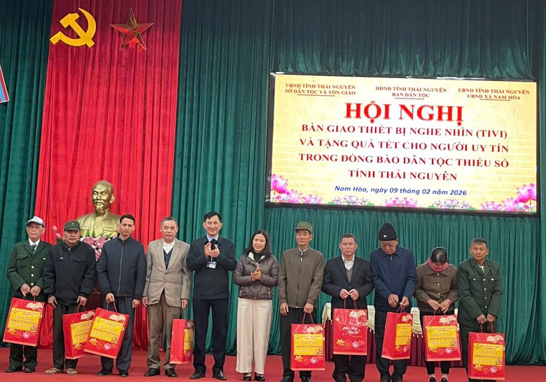 Sắc xu&acirc;n nơi rốn lũ Nam H&ograve;a- Ảnh 7.