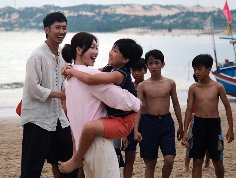 Phim Việt &ldquo;đại chiến&rdquo; ph&ograve;ng v&eacute; Tết B&iacute;nh Ngọ: Trấn Th&agrave;nh, Trường Giang đối đầu- Ảnh 2.