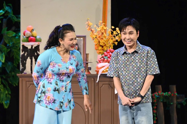 S&acirc;n khấu kịch tất bật s&aacute;ng đ&egrave;n dịp tết Nguy&ecirc;n đ&aacute;n B&iacute;nh Ngọ- Ảnh 5.