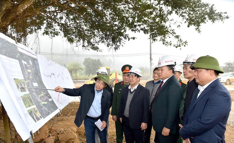 Tuy&ecirc;n Quang: Tăng tốc thi c&ocirc;ng đường c&aacute;ch mạng T&acirc;n Tr&agrave;o - Trung Y&ecirc;n, ho&agrave;n th&agrave;nh trước 19/5- Ảnh 8.