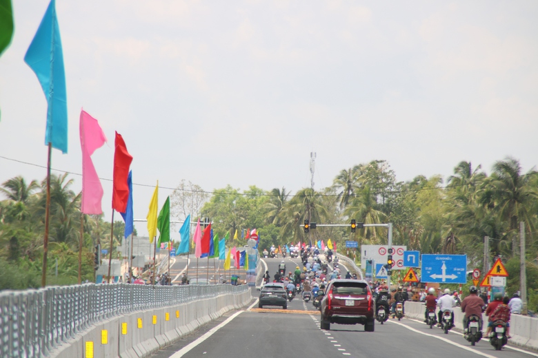 Từ bến phà đến những cây cầu nghìn tỷ đồng phá thế độc đạo ở Vĩnh Long- Ảnh 3. Từ bến phà đến những cây cầu nghìn tỷ đồng phá thế độc đạo ở Vĩnh Long- Ảnh 3.