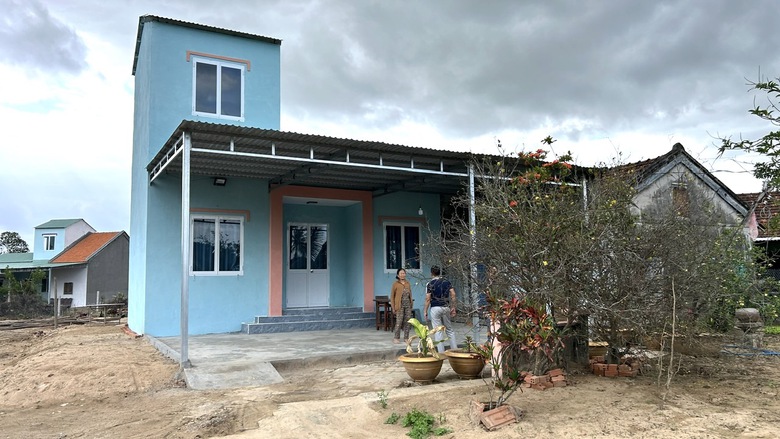 Bà con rốn lũ Phú Yên: Rộn ràng đón Tết trong ngôi nhà mới- Ảnh 5. Bà con rốn lũ Phú Yên: Rộn ràng đón Tết trong ngôi nhà mới- Ảnh 5.