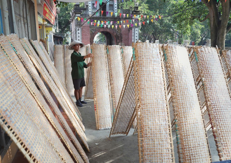 Bảo tồn, ph&aacute;t triển l&agrave;ng cổ Thổ H&agrave;: Vai tr&ograve; &ldquo;nhạc trưởng&rdquo; trong kết nối k&yacute; ức kiến tr&uacute;c- Ảnh 2.