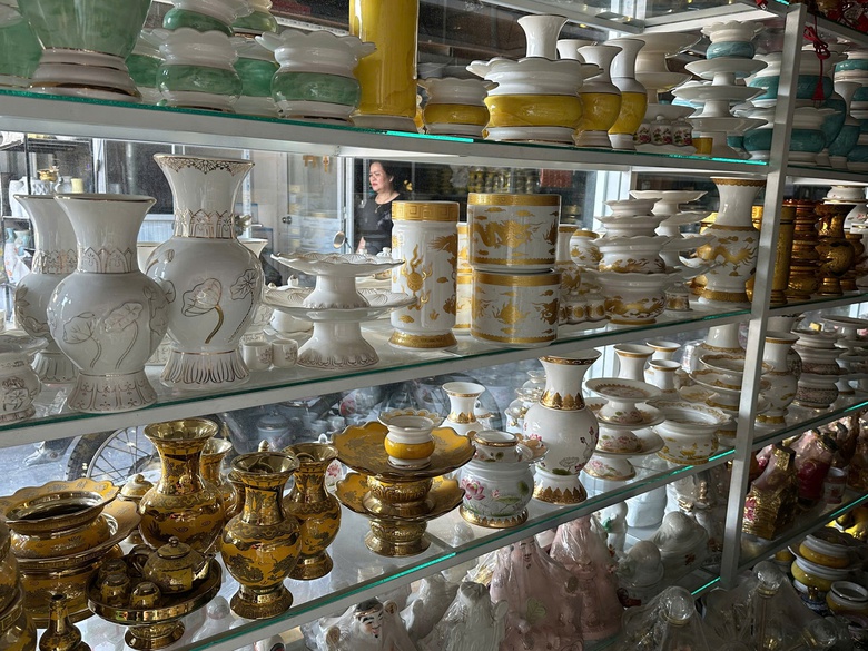 TP.HCM: Vựa gốm tấp nập, nghệ nh&acirc;n lặng lẽ giữ hồn nghề ở l&agrave;ng L&aacute;i Thi&ecirc;u- Ảnh 5.