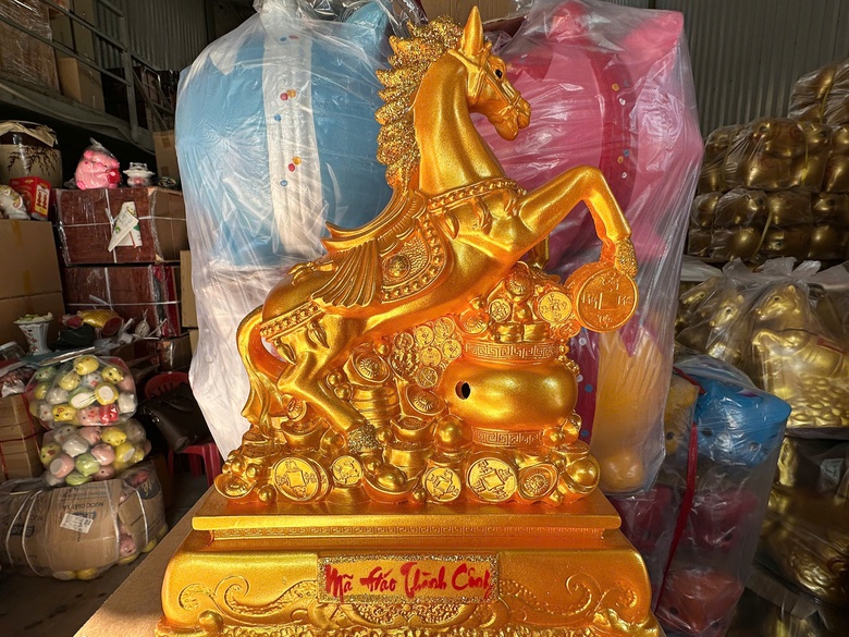 TP.HCM: Vựa gốm tấp nập, nghệ nh&acirc;n lặng lẽ giữ hồn nghề ở l&agrave;ng L&aacute;i Thi&ecirc;u- Ảnh 7.