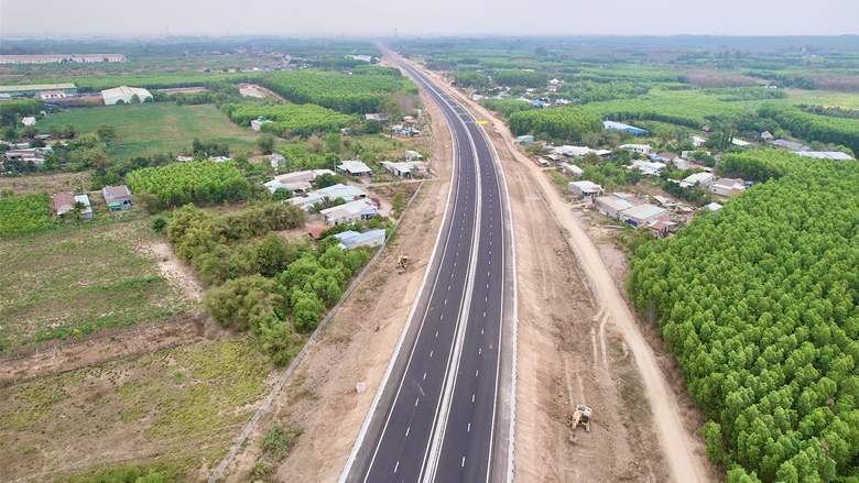 Sân bay Long Thành và mạng lưới cao tốc: Đòn bẩy đưa Đồng Nai thành cực tăng trưởng- Ảnh 5. Sân bay Long Thành và mạng lưới cao tốc: Đòn bẩy đưa Đồng Nai thành cực tăng trưởng- Ảnh 5.