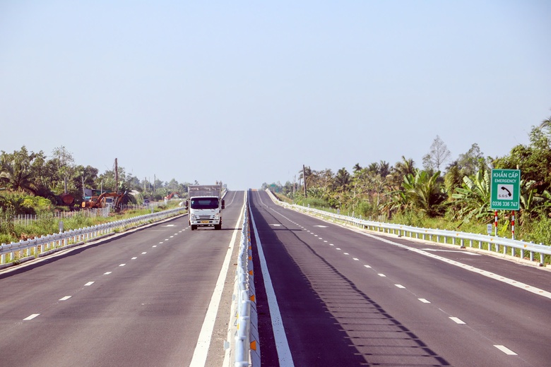 Đề xuất đầu tư mở rộng cao tốc Bắc - Nam đoạn Cần Thơ - C&agrave; Mau- Ảnh 1.