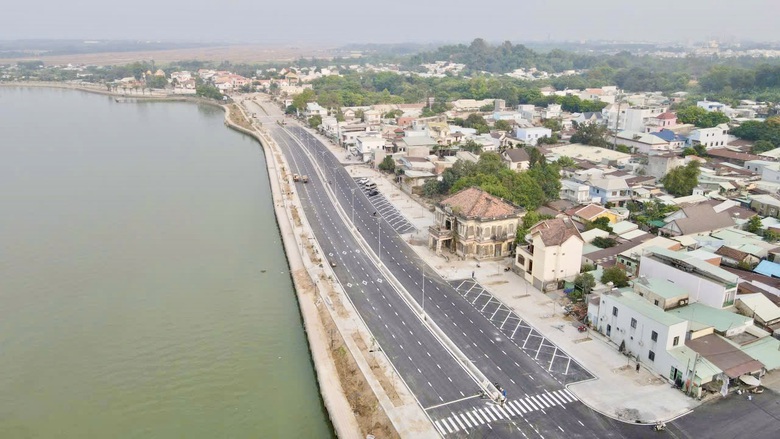 Sân bay Long Thành và mạng lưới cao tốc: Đòn bẩy đưa Đồng Nai thành cực tăng trưởng- Ảnh 10. Sân bay Long Thành và mạng lưới cao tốc: Đòn bẩy đưa Đồng Nai thành cực tăng trưởng- Ảnh 10.