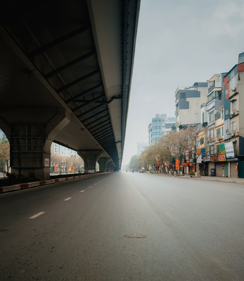 Hà Nội vắng vẻ, bình yên sáng mùng 1 Tết Bính Ngọ- Ảnh 2. Hà Nội vắng vẻ, bình yên sáng mùng 1 Tết Bính Ngọ- Ảnh 2.