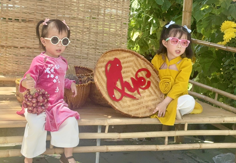 Người dân xếp hàng dâng hương nhà thờ Bác Hồ tại Tỉnh ủy Đồng Nai- Ảnh 15. Người dân xếp hàng dâng hương nhà thờ Bác Hồ tại Tỉnh ủy Đồng Nai- Ảnh 15.